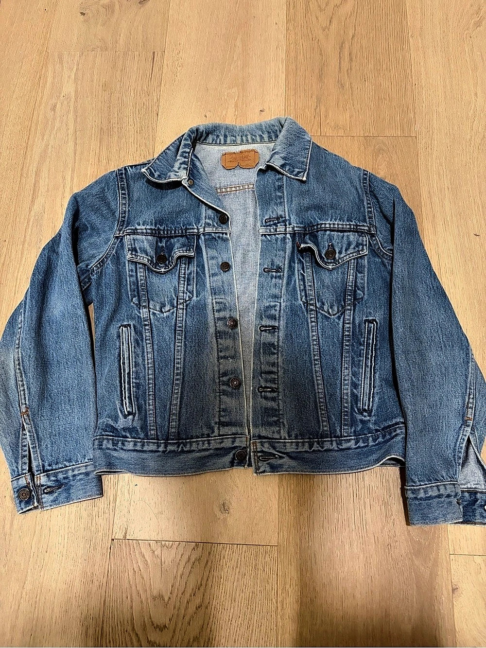Levi's Type III Trucker Jacket Women's Denim Trucker Jacket in Blue